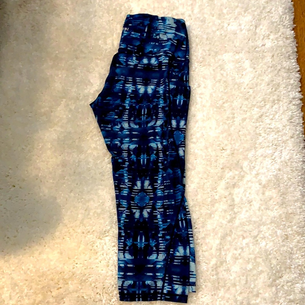 Capri workout pants